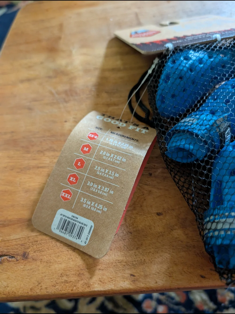 NWT Water And Hot Cement Clogs For Small Dogs